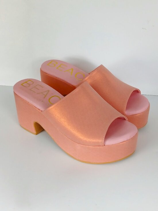 Beach By Matisse Shoes - Beach By Matisse Shimmering Coral/Pink Platform Sandals, Size 8, New